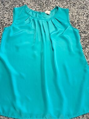 Sleeveless blouse